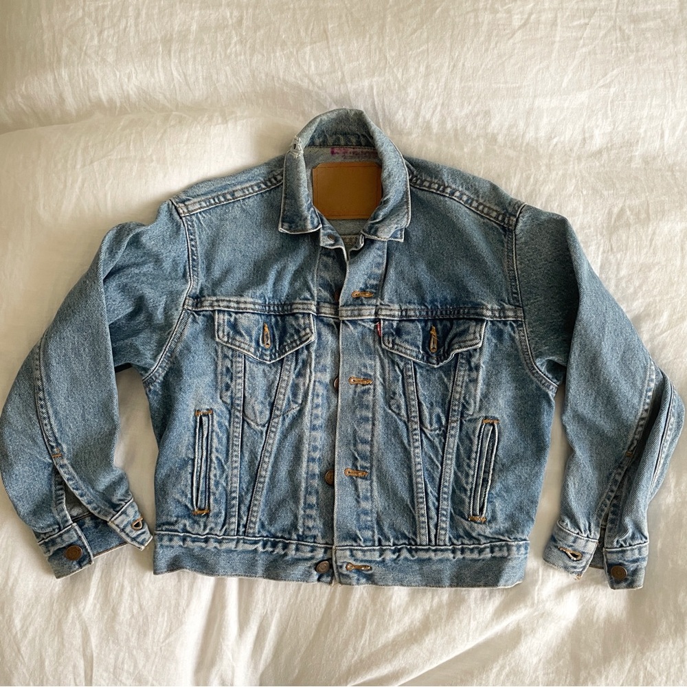 Vintage Levi’s Cropped Denim Jacket